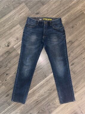 Lee Men's Slim Straight Jeans in Dark Blue Wash
